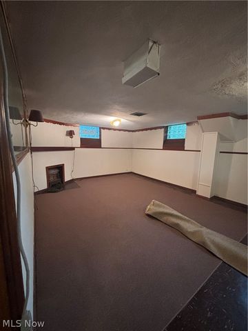6862 York Road, Parma Heights, OH 44130