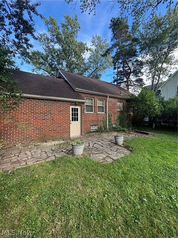 6862 York Road, Parma Heights, OH 44130