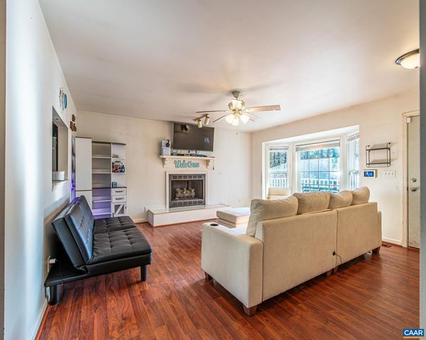 24 LOBLOLLY RD, Palmyra, VA 22963