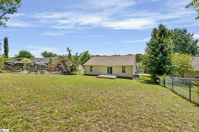 26 Michell Drive, Taylors, SC 29687