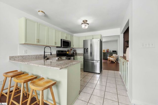 26 Michell Drive, Taylors, SC 29687