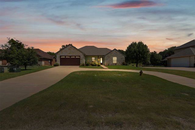 1950 Texas Drive, Glen Rose, TX 76043