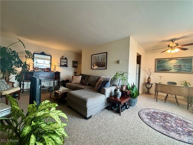 11850 Edgewater Drive 723, Lakewood, OH 44107