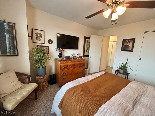 11850 Edgewater Drive 723, Lakewood, OH 44107