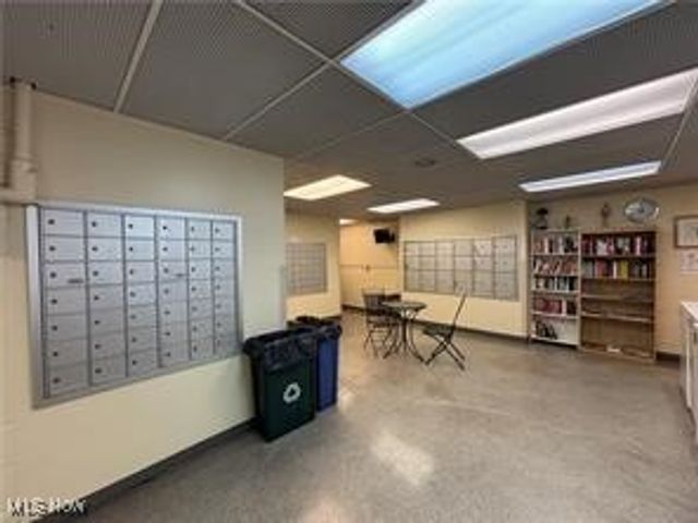 11850 Edgewater Drive 723, Lakewood, OH 44107