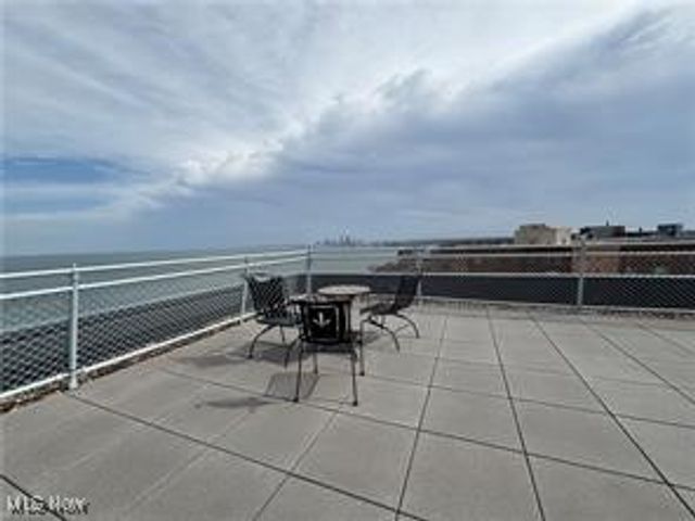 11850 Edgewater Drive 723, Lakewood, OH 44107