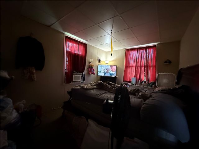 930 Marshall Ave, New Castle, PA 16101