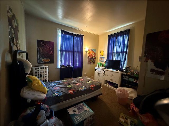 930 Marshall Ave, New Castle, PA 16101