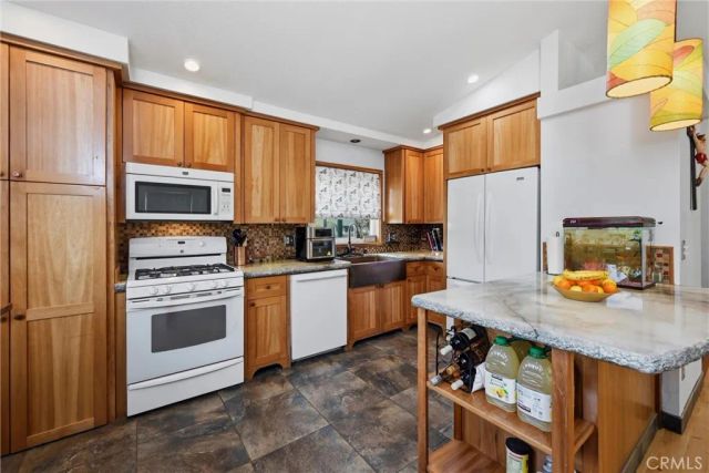 10313 Walnut Way, Kelseyville, CA 95451