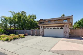406 Gatehouse Dr, Vacaville, CA 95687