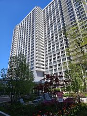4250 N Marine Drive 511, Chicago, IL 60613
