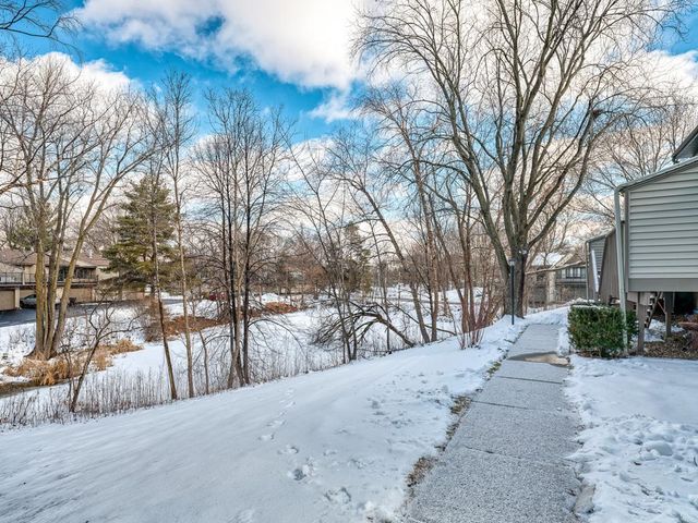 1470 Arden View Drive, Arden Hills, MN 55112