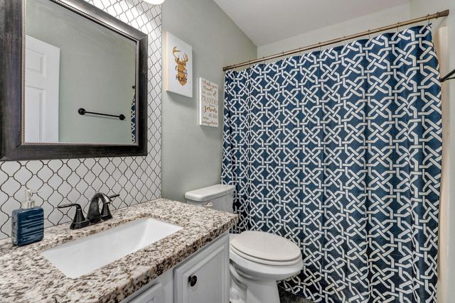 503 N Cherry Circle, Nixa, MO 65714