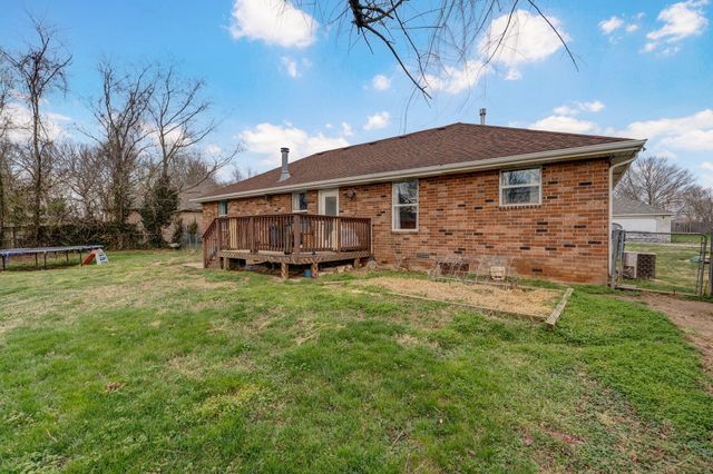 503 N Cherry Circle, Nixa, MO 65714