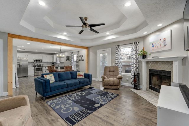 503 N Cherry Circle, Nixa, MO 65714