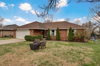 503 N Cherry Circle, Nixa, MO 65714
