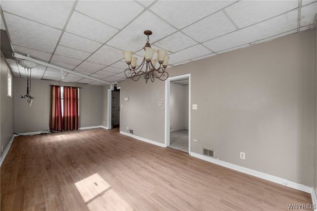 1847 Weston Avenue, Niagara Falls, NY 14305