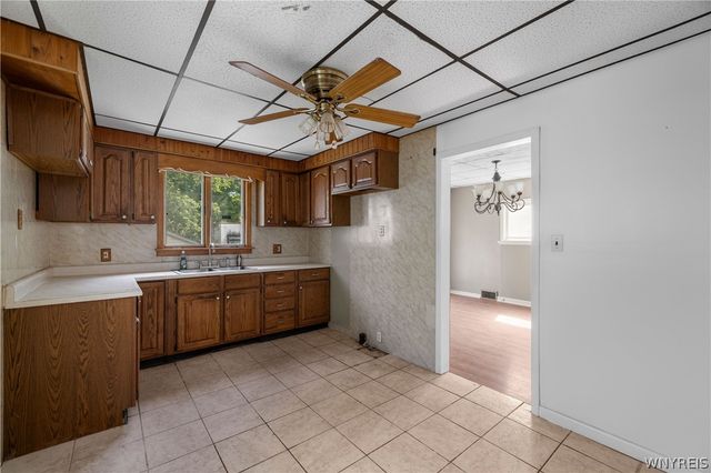 1847 Weston Avenue, Niagara Falls, NY 14305