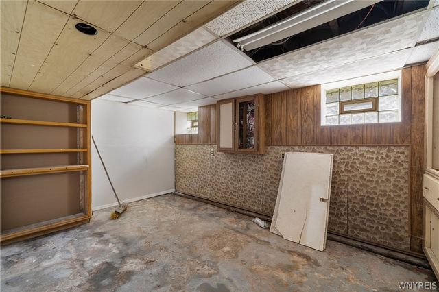1847 Weston Avenue, Niagara Falls, NY 14305