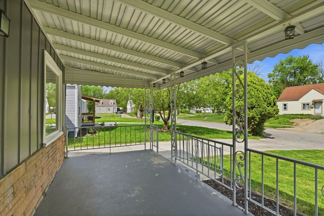 1927 Jermain Drive, Columbus, OH 43219