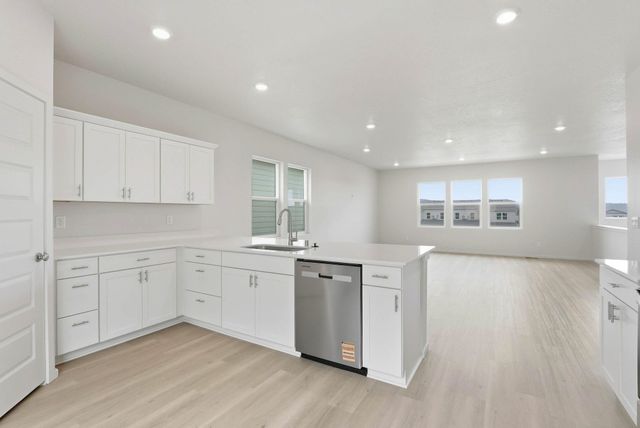 5177 E Mckinnon Ln, Spokane, WA 99212