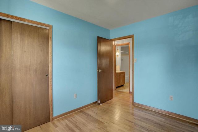 1005 VALLEYBROOK DR, Hagerstown, MD 21742