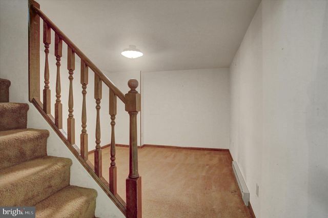 1005 VALLEYBROOK DR, Hagerstown, MD 21742