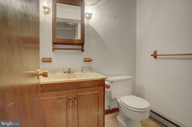 1005 VALLEYBROOK DR, Hagerstown, MD 21742