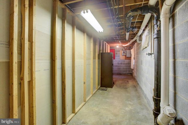 1005 VALLEYBROOK DR, Hagerstown, MD 21742