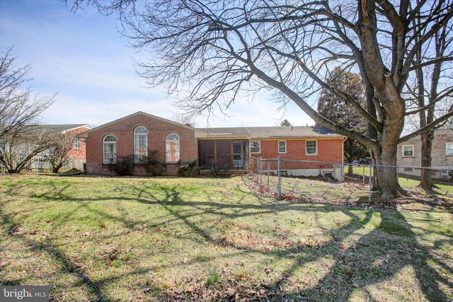 1005 VALLEYBROOK DR, Hagerstown, MD 21742