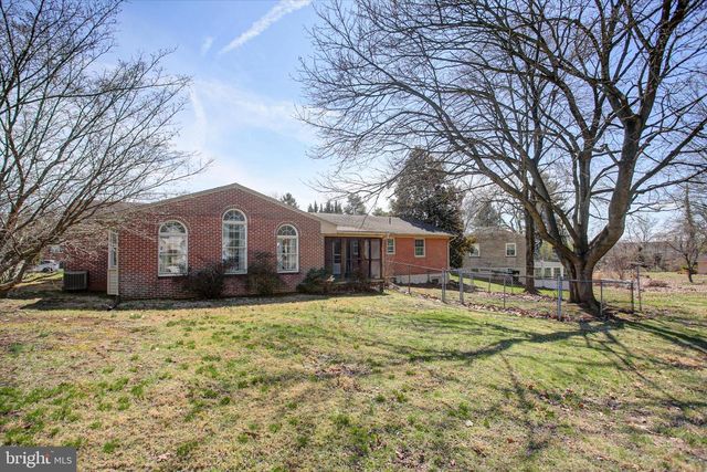 1005 VALLEYBROOK DR, Hagerstown, MD 21742