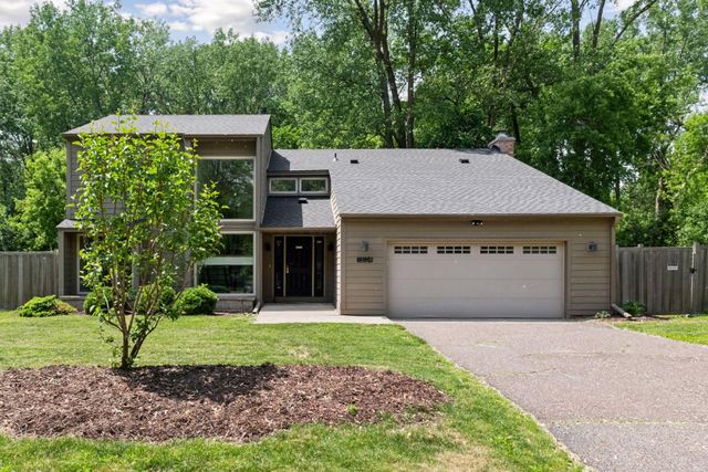 13124 April Lane, Minnetonka, MN 55305