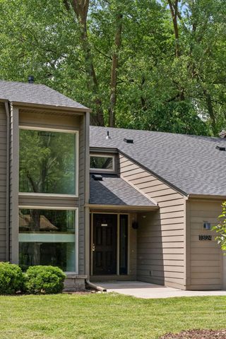 13124 April Lane, Minnetonka, MN 55305
