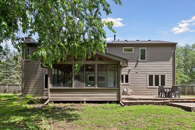 13124 April Lane, Minnetonka, MN 55305