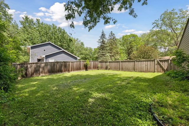 13124 April Lane, Minnetonka, MN 55305