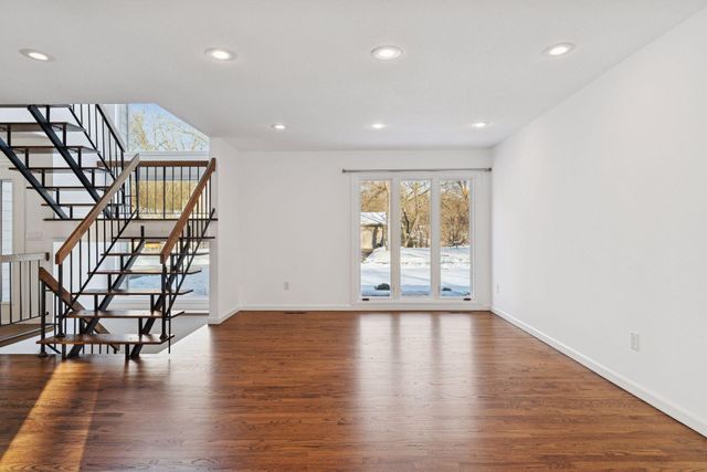 13124 April Lane, Minnetonka, MN 55305