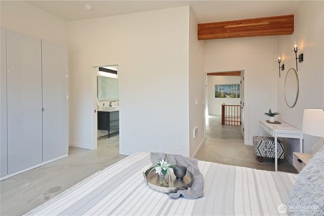 5453 Harborside Lane, Freeland, WA 97249