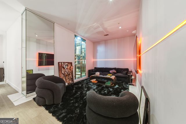 45 Ivan Allen Jr Boulevard 2701, Atlanta, GA 30308