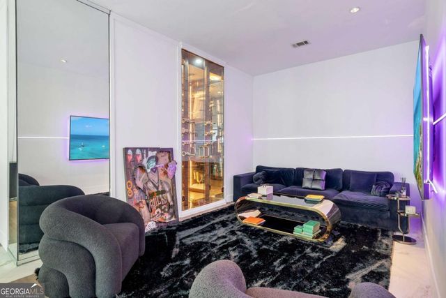 45 Ivan Allen Jr Boulevard 2701, Atlanta, GA 30308