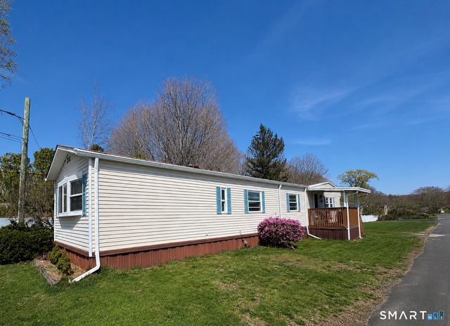 8 Erin Drive, Plainfield, CT 06374
