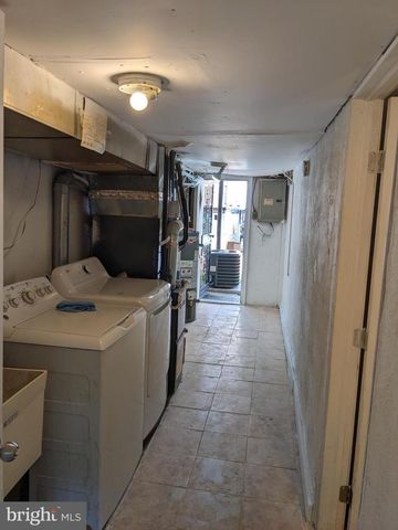 7529 BRENTWOOD RD, Philadelphia, PA 19151