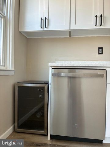 7529 BRENTWOOD RD, Philadelphia, PA 19151