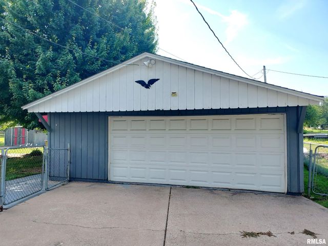 6707 33RD Street, Moline, IL 61265