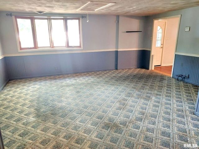 6707 33RD Street, Moline, IL 61265