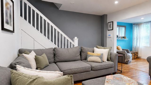 9134 121st Street, Richmond Hill, NY 11418