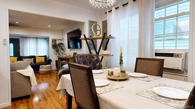 9134 121st Street, Richmond Hill, NY 11418