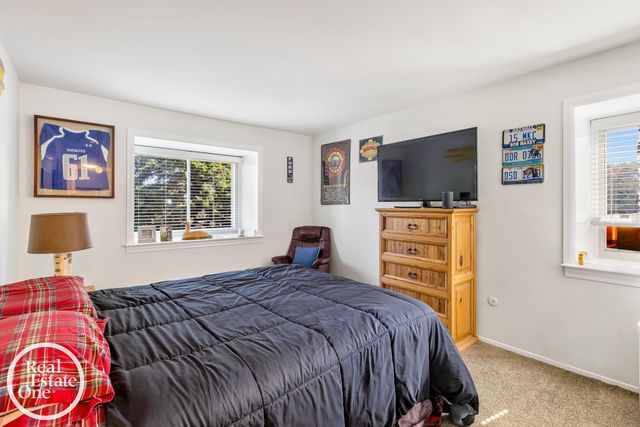 443 Riviera Drive 4, Saint Clair Shores, MI 48080