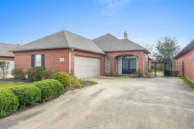 2813 N Locke Point Drive, Lake Charles, LA 70605