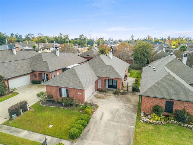 2813 N Locke Point Drive, Lake Charles, LA 70605