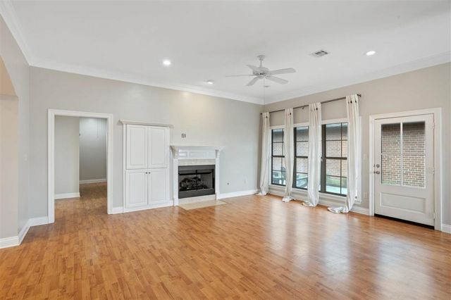 2813 N Locke Point Drive, Lake Charles, LA 70605